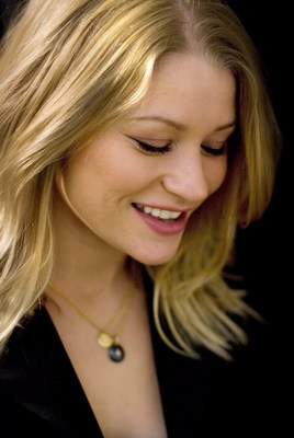Emilie De Ravin posters