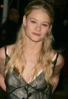Emilie de Ravin longsleeve t-shirt #1257995