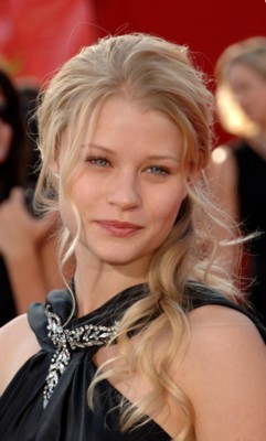 Emilie de Ravin posters