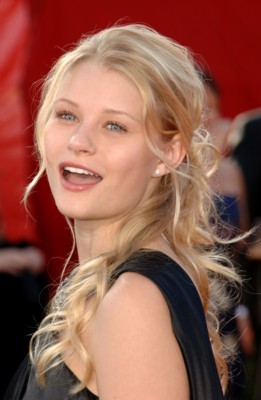 Emilie de Ravin posters