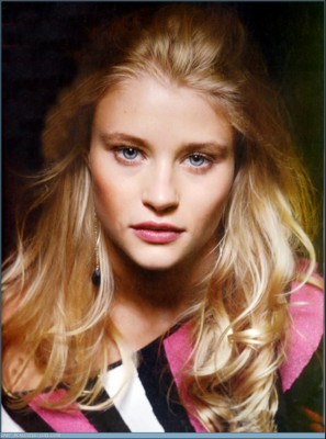 Emilie de Ravin posters