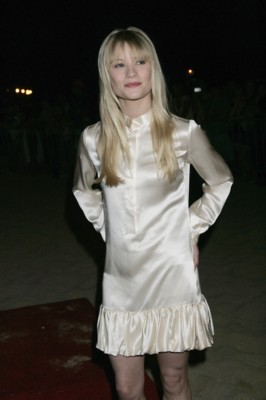 Emilie de Ravin posters