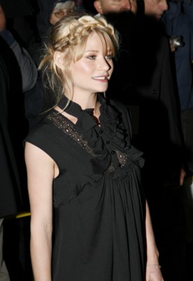 Emilie de Ravin posters