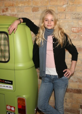Emilie de Ravin posters