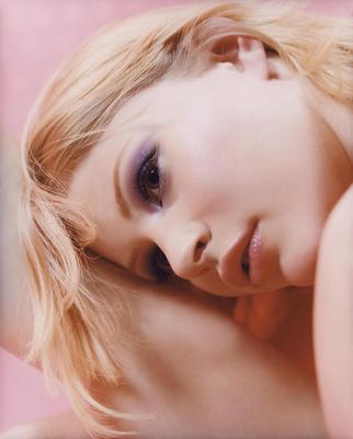 Emilie de Ravin posters