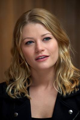 Emilie de Ravin posters