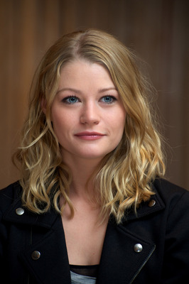 Emilie de Ravin posters