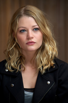Emilie de Ravin posters