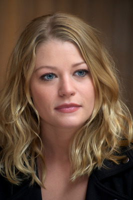 Emilie de Ravin posters