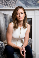 Emily Blunt Sweatshirt #2418677
