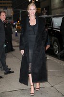 Emily Blunt Longsleeve T-shirt #3261492