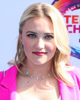 Emily Osment Longsleeve T-shirt #3848527