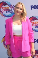 Emily Osment mug #G2465800