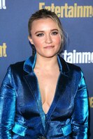 Emily Osment mug #G2549337