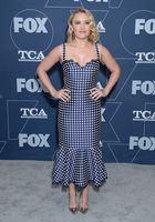 Emily Osment mug #G2549351