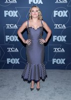 Emily Osment mug #G2549370