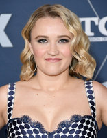 Emily Osment mug #G2549375