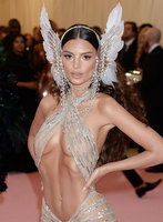 Emily Ratajkowski mug #G2449004