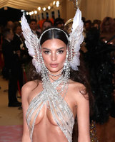 Emily Ratajkowski longsleeve t-shirt #3831771