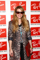 Emma Roberts mug #G319517