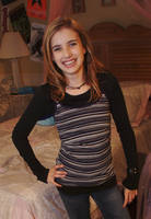 Emma Roberts Sweatshirt #2021500