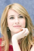 Emma Roberts Sweatshirt #2230600