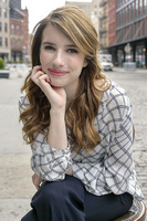 Emma Roberts t-shirt #2330107