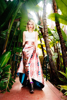 Emma Roberts mug #G737443