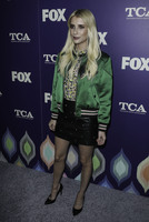 Emma Roberts mug #G986856