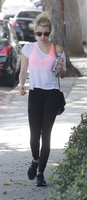 Emma Roberts tote bag #G986868