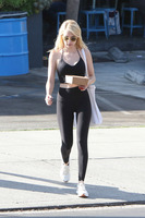 Emma Roberts mug #G986912