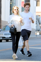 Emma Roberts magic mug #G986922