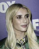 Emma Roberts magic mug #G986929
