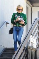 Emma Roberts magic mug #G986932