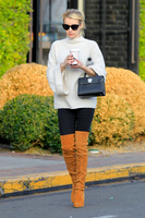 Emma Roberts mug #G986964