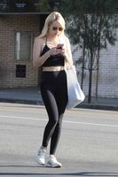 Emma Roberts mug #G986982