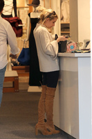 Emma Roberts tote bag #G987002