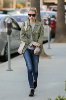 Emma Roberts mug #G987014