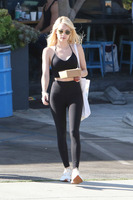 Emma Roberts mug #G987507