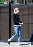 Emma Roberts Sweatshirt #3178160