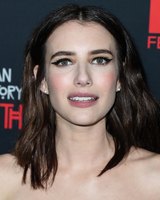Emma Roberts magic mug #G2526633