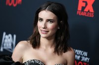 Emma Roberts magic mug #G2526715
