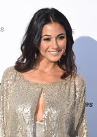 Emmanuelle Chriqui magic mug #G1010306