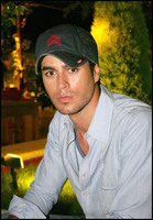 Enrique Iglesias Longsleeve T-shirt #2198369