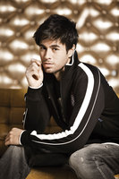 Enrique Iglesias Sweatshirt #2198381