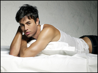 Enrique Iglesias Longsleeve T-shirt #2198409