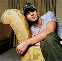 Enrique Iglesias Sweatshirt #2198412
