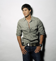 Enrique Iglesias Longsleeve T-shirt #3654137