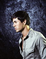 Enrique Iglesias Longsleeve T-shirt #3654142