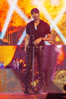 Enrique Iglesias Sweatshirt #3723642
